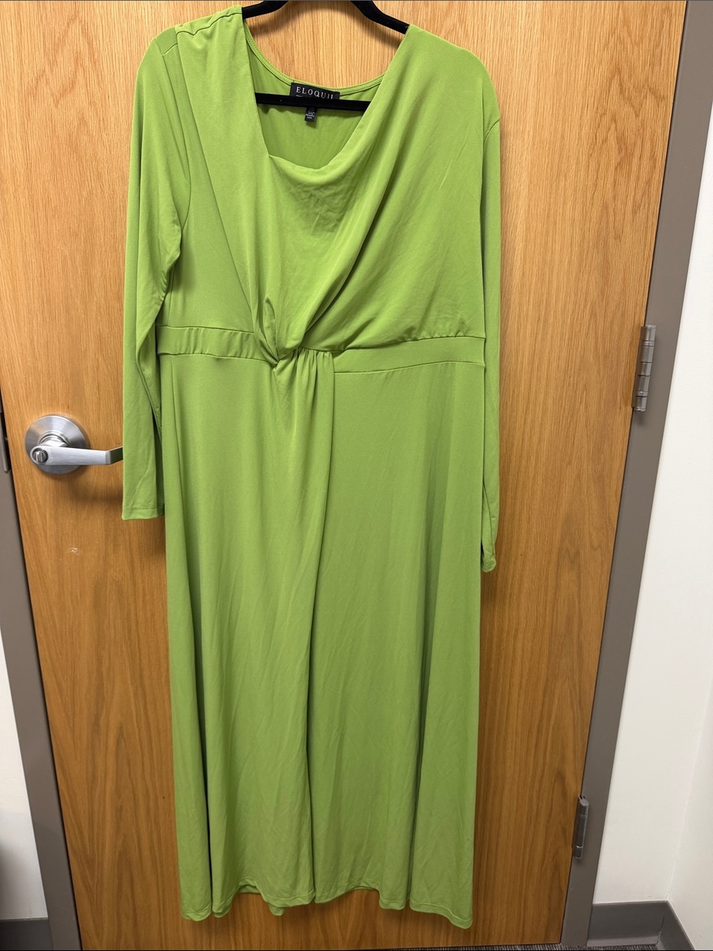Eloquii NWT Green Twist-Front Long Sleeve Maxi Dress Plus Size 16